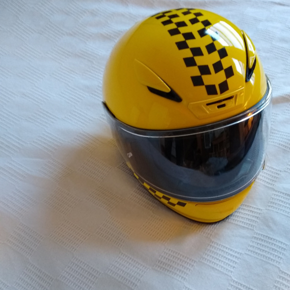 Shoei Other - Shoei RF1200 Motorcycle Helmet - Medium - Yellow